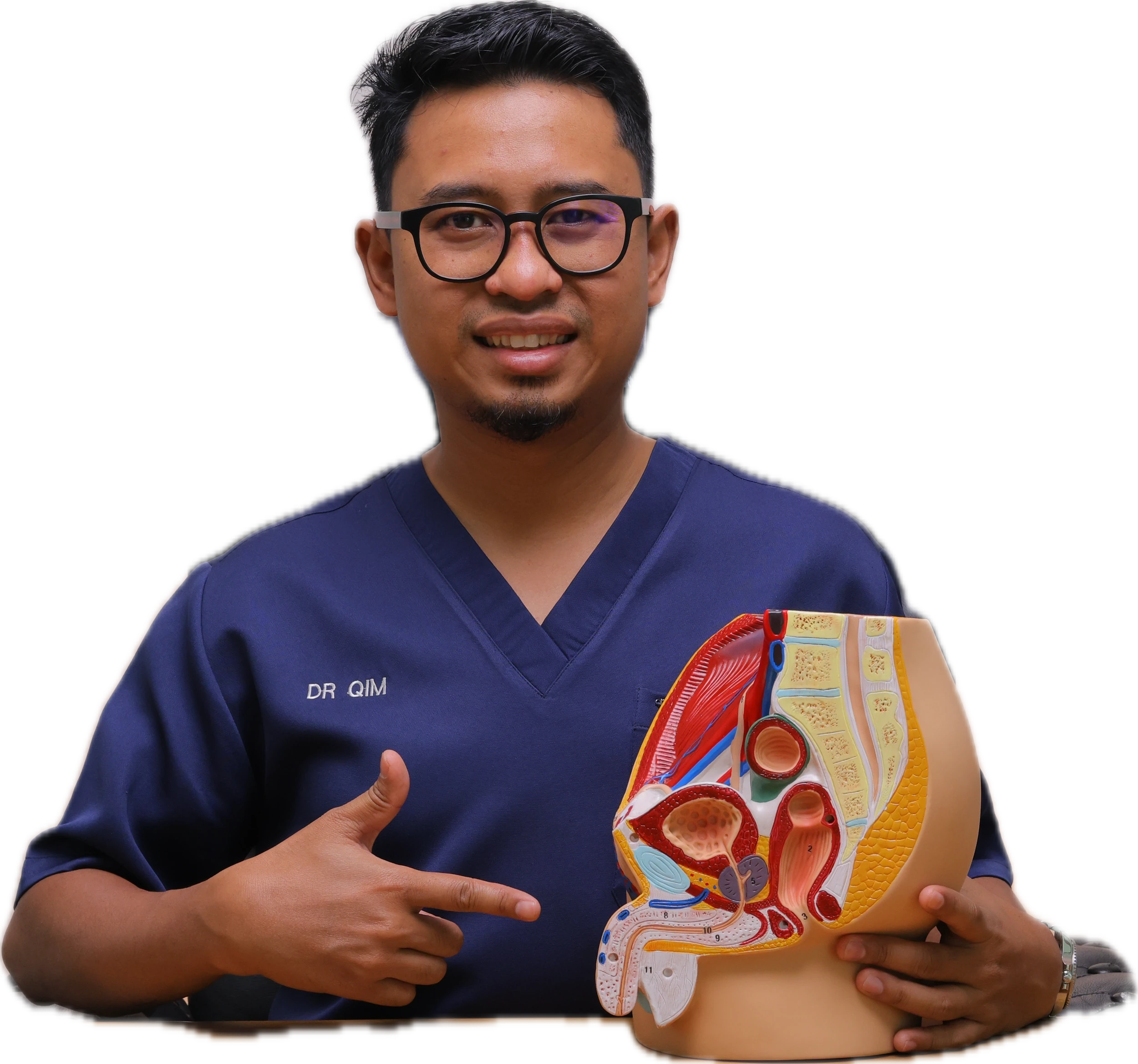 DrQIM dalam pakaian klinikal bersama model anatomi kesihatan lelaki